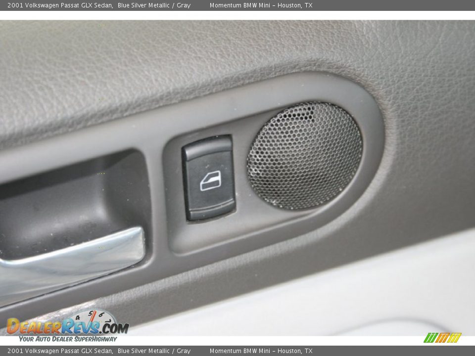 2001 Volkswagen Passat GLX Sedan Blue Silver Metallic / Gray Photo #24
