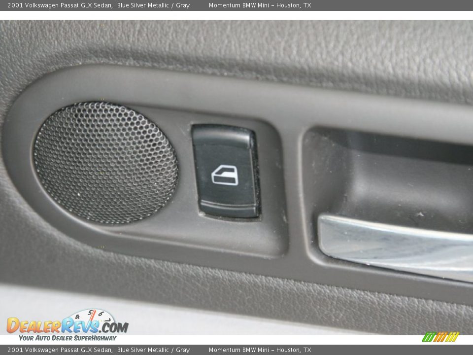 2001 Volkswagen Passat GLX Sedan Blue Silver Metallic / Gray Photo #28