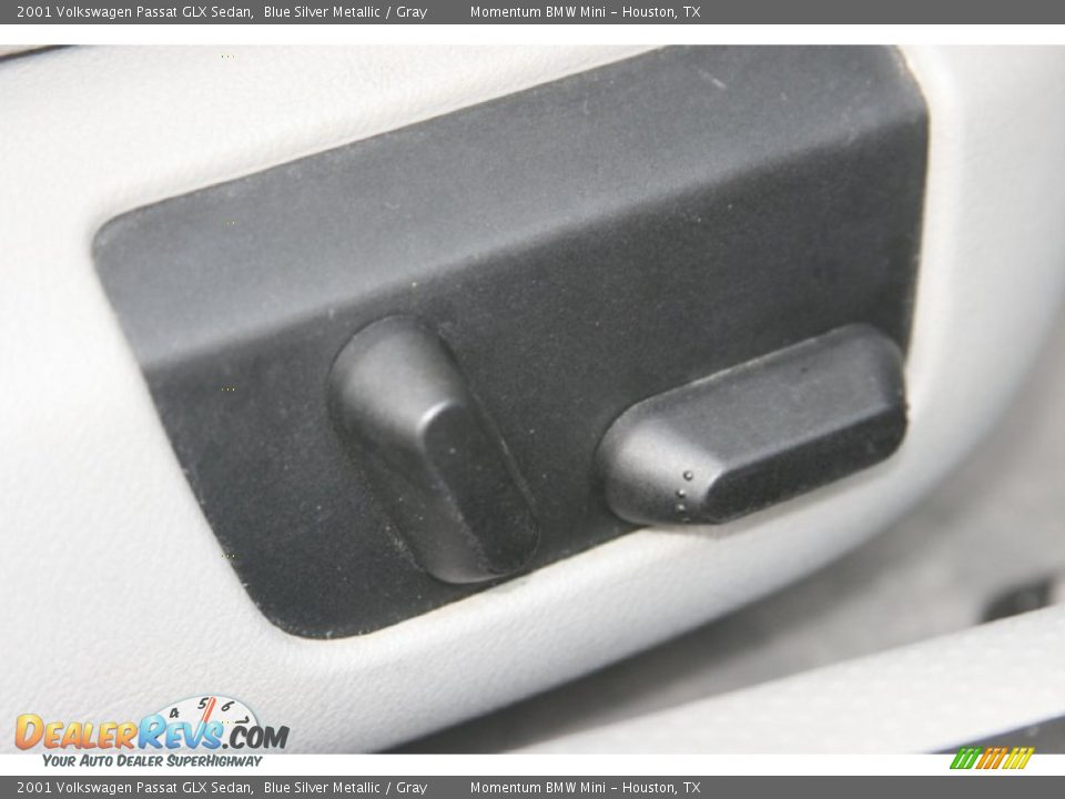 2001 Volkswagen Passat GLX Sedan Blue Silver Metallic / Gray Photo #30
