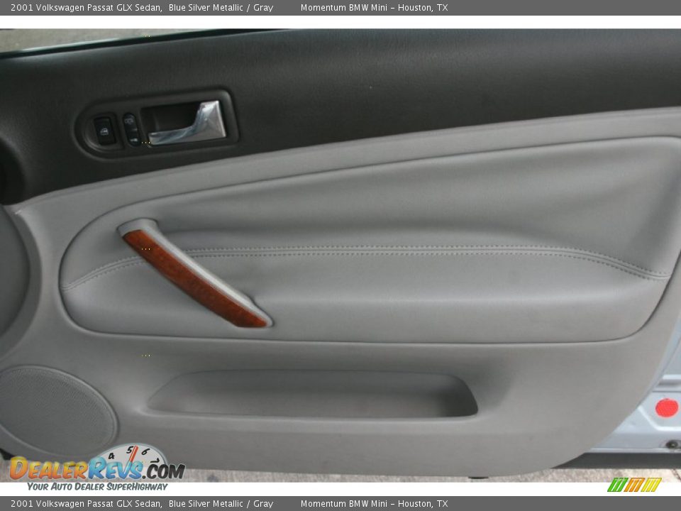 2001 Volkswagen Passat GLX Sedan Blue Silver Metallic / Gray Photo #31