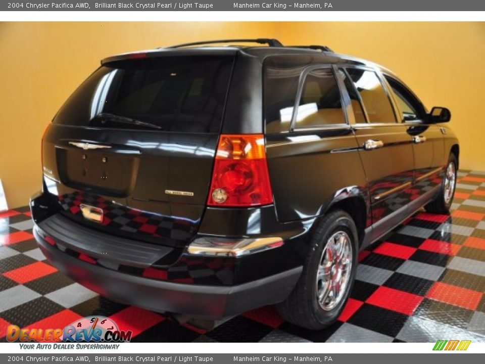 2004 Chrysler Pacifica AWD Brilliant Black Crystal Pearl / Light Taupe Photo #4