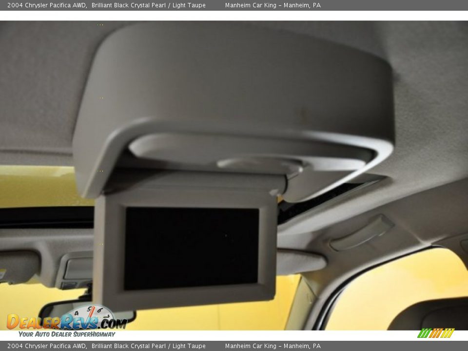 2004 Chrysler Pacifica AWD Brilliant Black Crystal Pearl / Light Taupe Photo #6