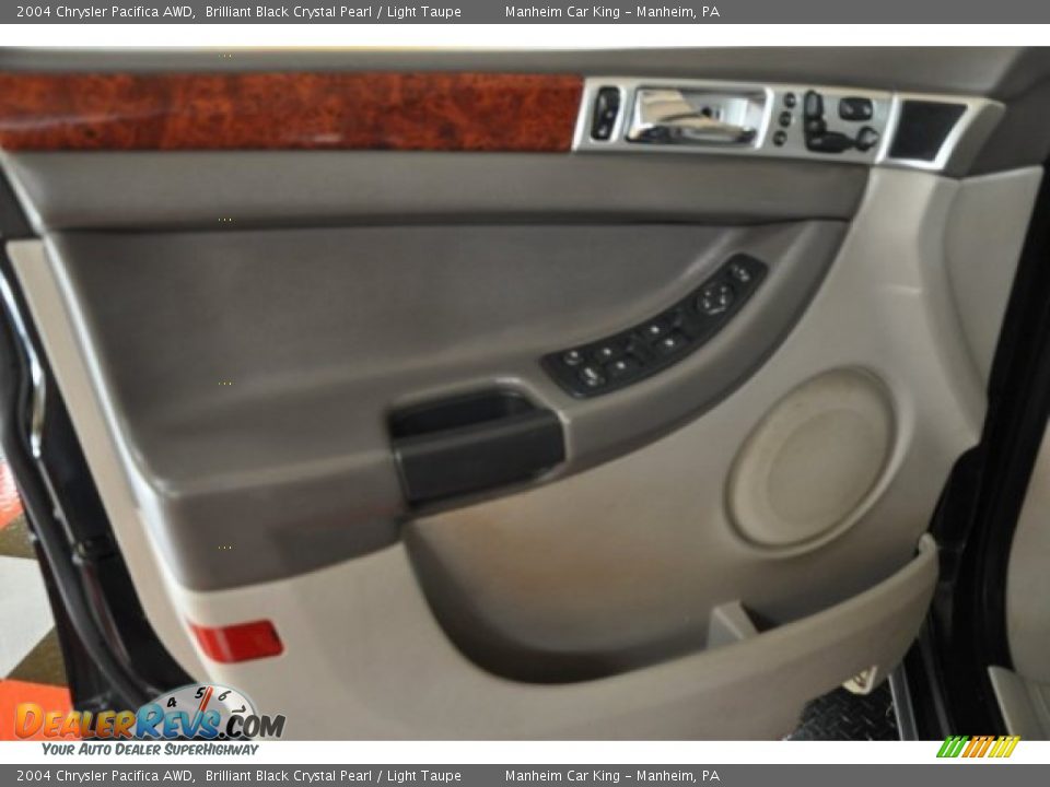 2004 Chrysler Pacifica AWD Brilliant Black Crystal Pearl / Light Taupe Photo #14