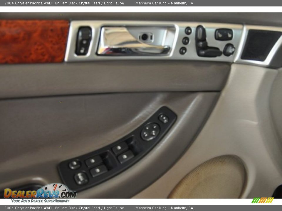 2004 Chrysler Pacifica AWD Brilliant Black Crystal Pearl / Light Taupe Photo #15