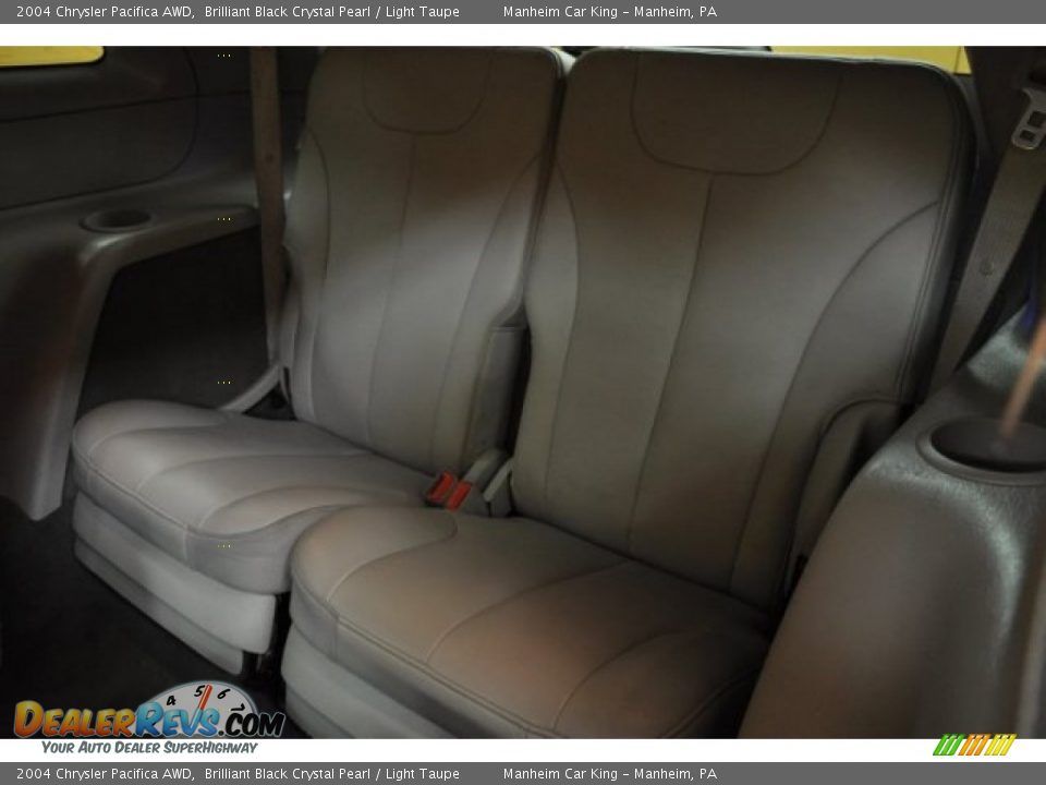 2004 Chrysler Pacifica AWD Brilliant Black Crystal Pearl / Light Taupe Photo #18