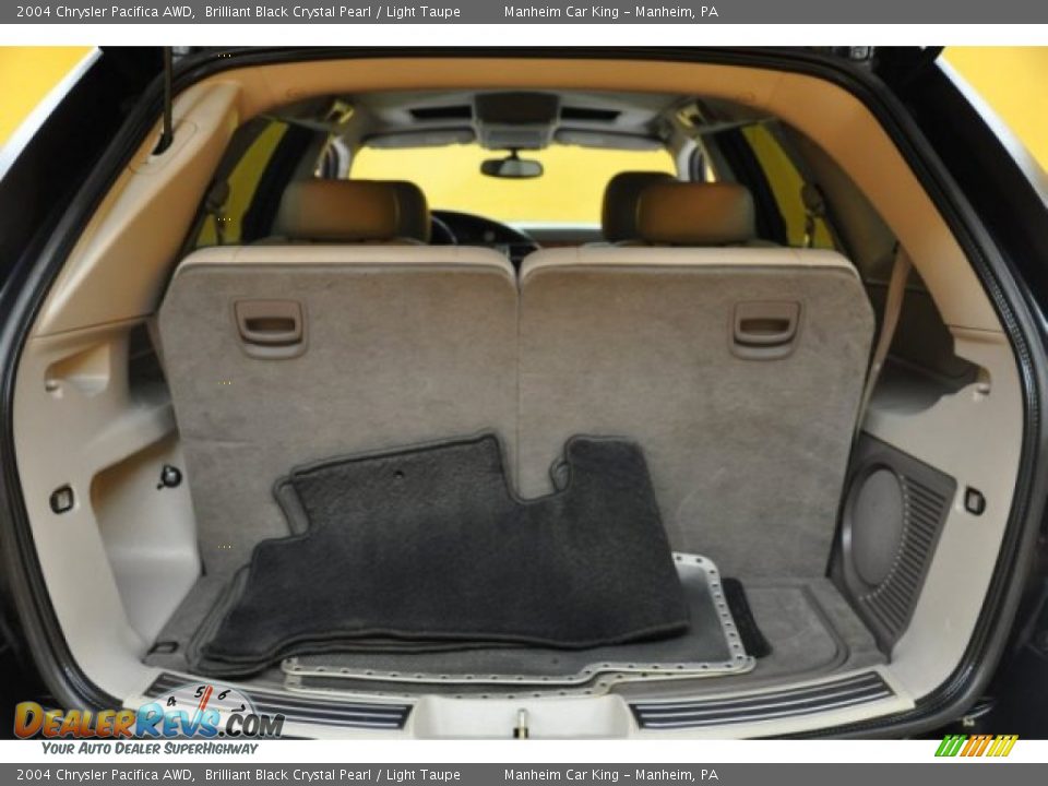 2004 Chrysler Pacifica AWD Brilliant Black Crystal Pearl / Light Taupe Photo #19