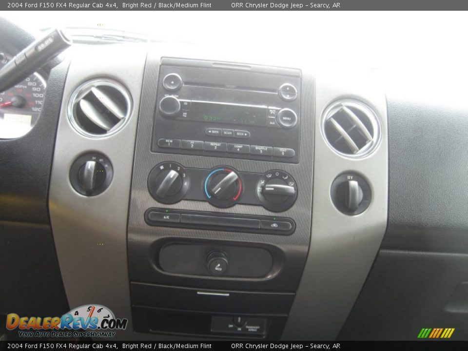 Controls of 2004 Ford F150 FX4 Regular Cab 4x4 Photo #10