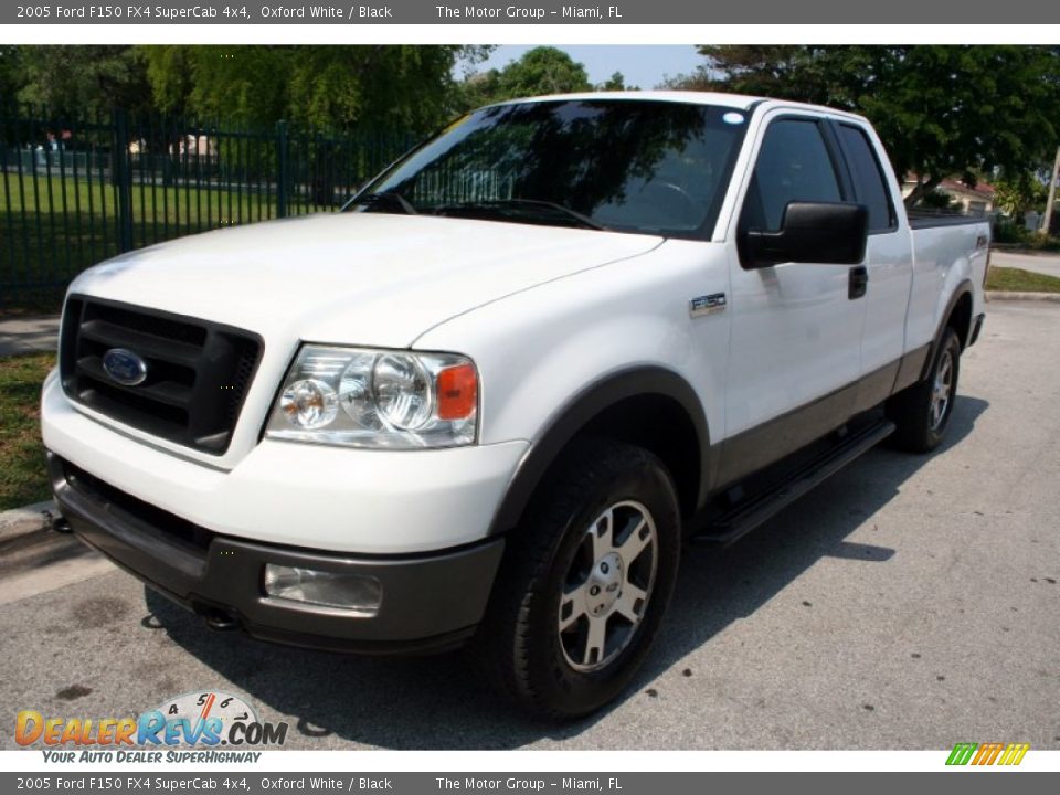 2005 Ford F150 FX4 SuperCab 4x4 Oxford White / Black Photo #1