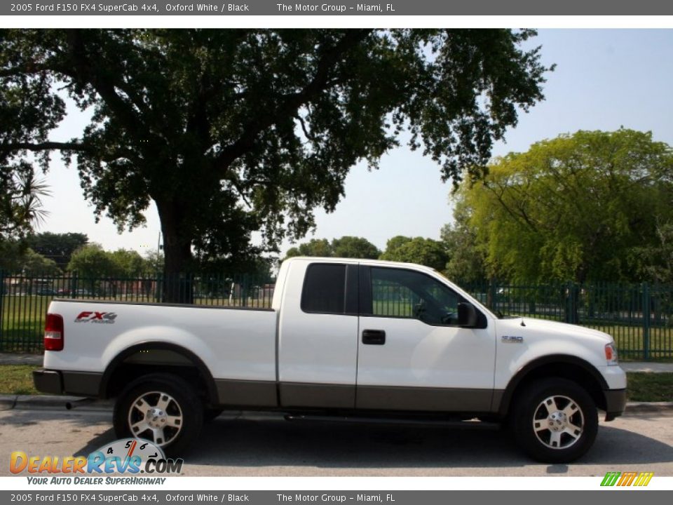 2005 Ford F150 FX4 SuperCab 4x4 Oxford White / Black Photo #10