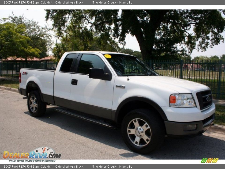 2005 Ford F150 FX4 SuperCab 4x4 Oxford White / Black Photo #13