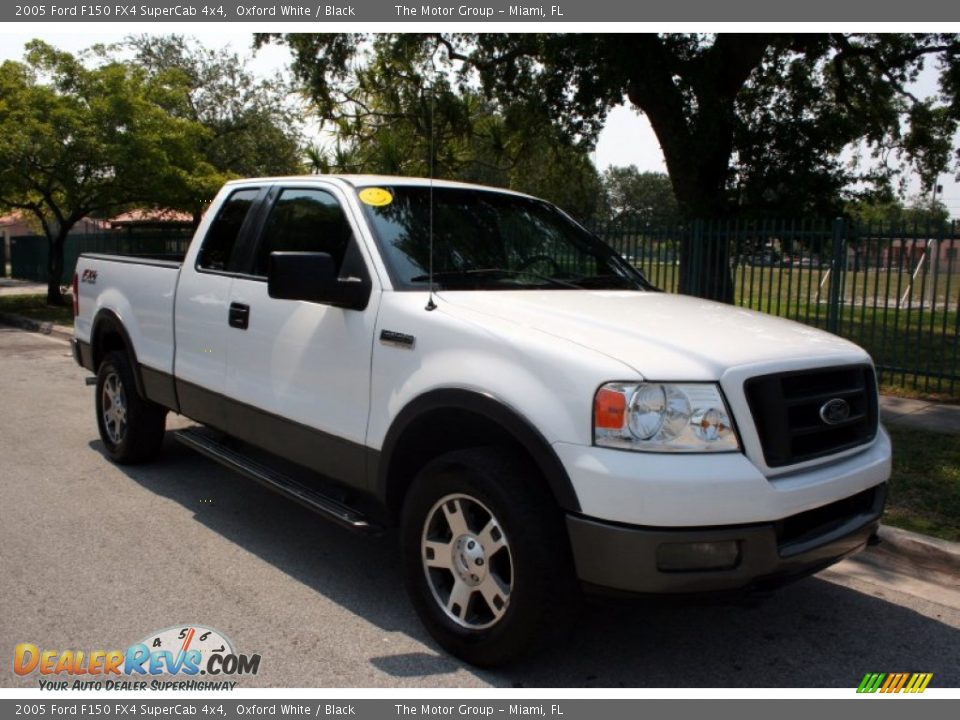 2005 Ford F150 FX4 SuperCab 4x4 Oxford White / Black Photo #14