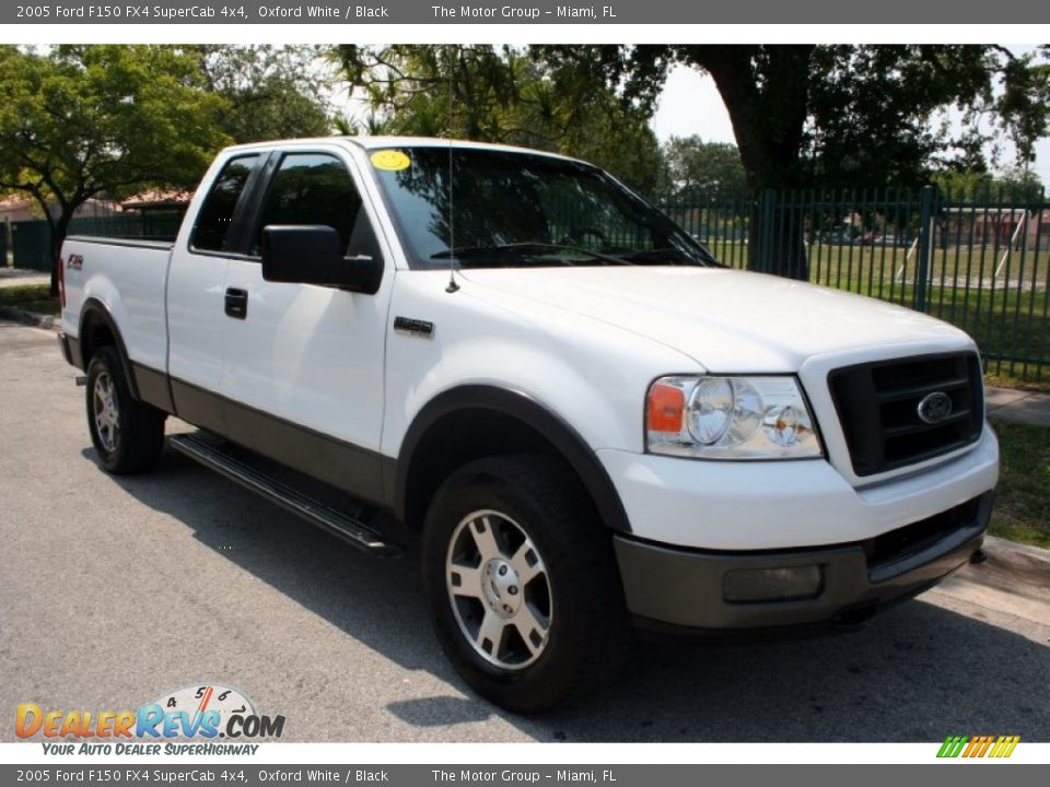2005 Ford F150 FX4 SuperCab 4x4 Oxford White / Black Photo #15