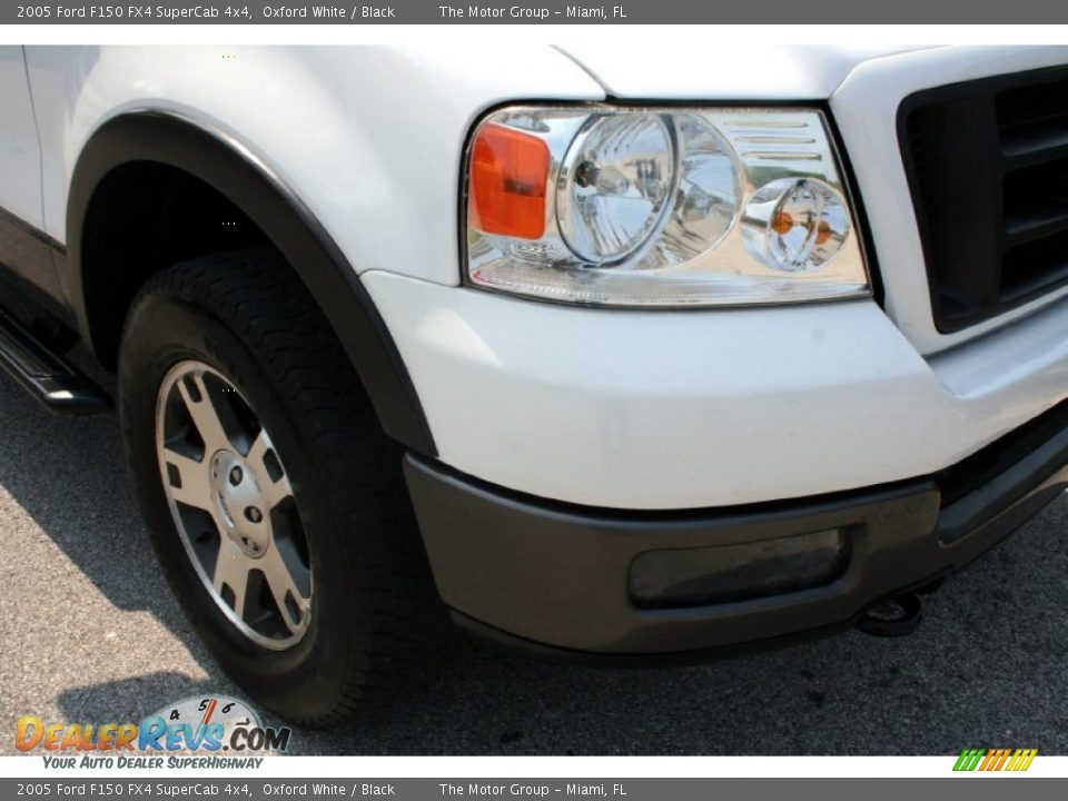 2005 Ford F150 FX4 SuperCab 4x4 Oxford White / Black Photo #19