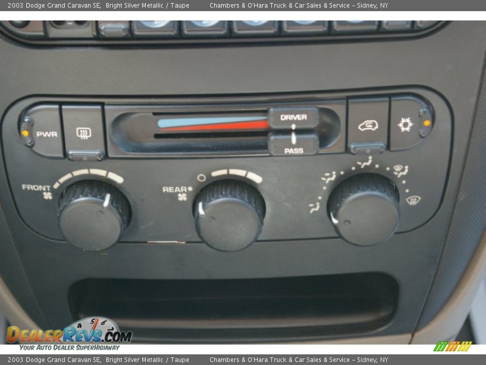 2003 Dodge Grand Caravan SE Bright Silver Metallic / Taupe Photo #9