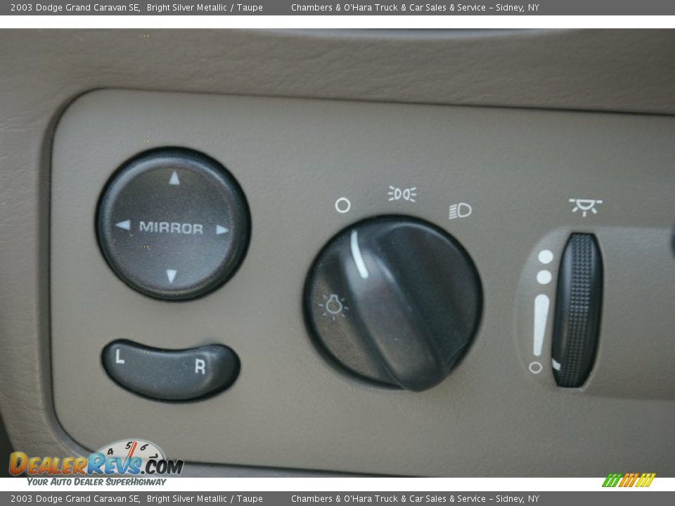 2003 Dodge Grand Caravan SE Bright Silver Metallic / Taupe Photo #13