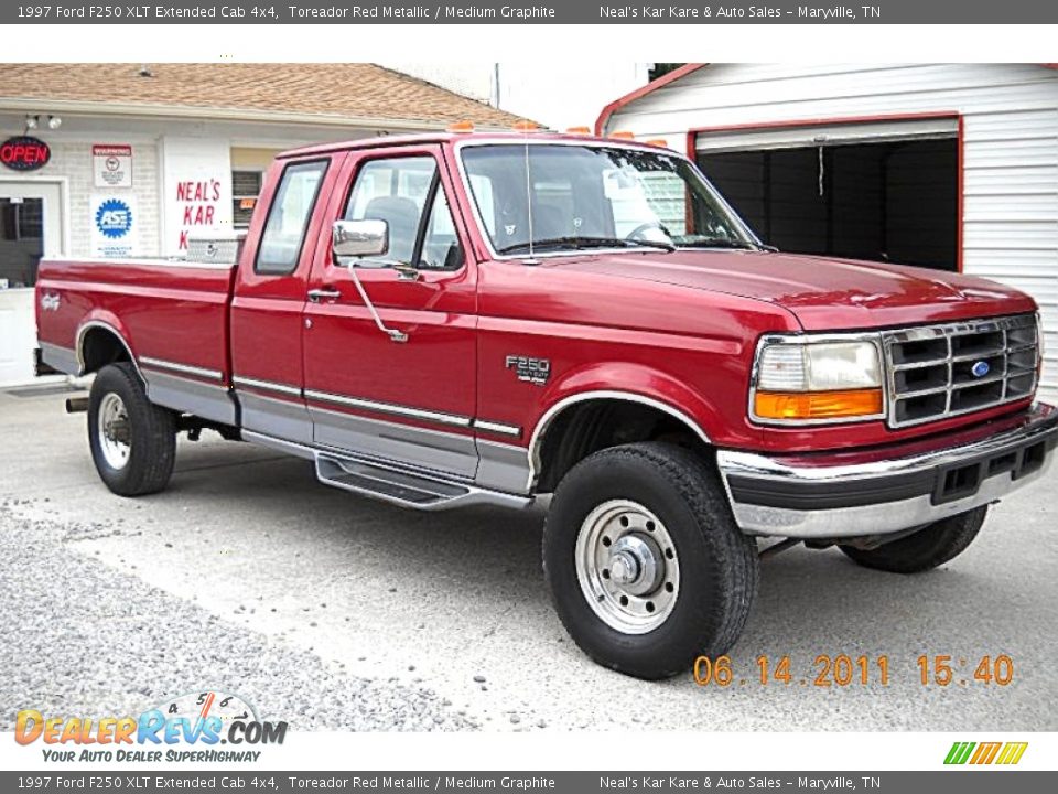 1997 Ford F250 XLT Extended Cab 4x4 Toreador Red Metallic / Medium Graphite Photo #5