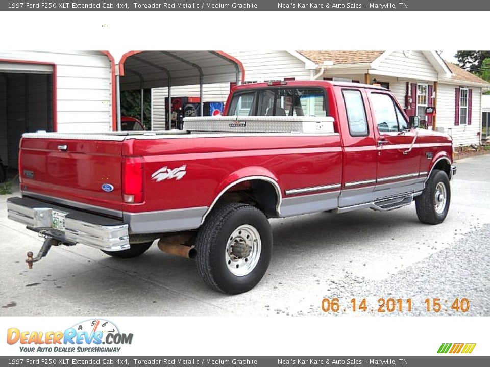 1997 Ford F250 XLT Extended Cab 4x4 Toreador Red Metallic / Medium Graphite Photo #7