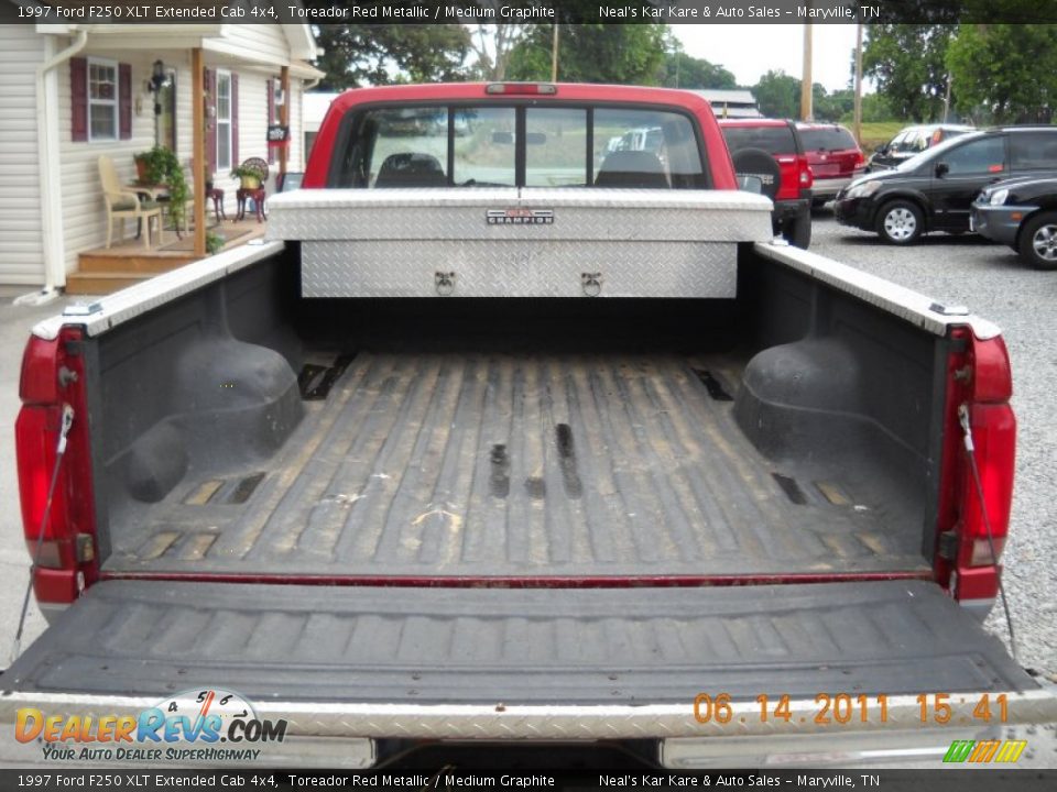 1997 Ford F250 XLT Extended Cab 4x4 Toreador Red Metallic / Medium Graphite Photo #9