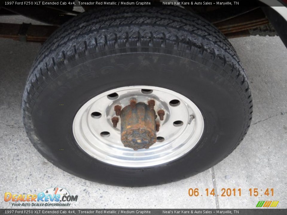 1997 Ford F250 XLT Extended Cab 4x4 Toreador Red Metallic / Medium Graphite Photo #11
