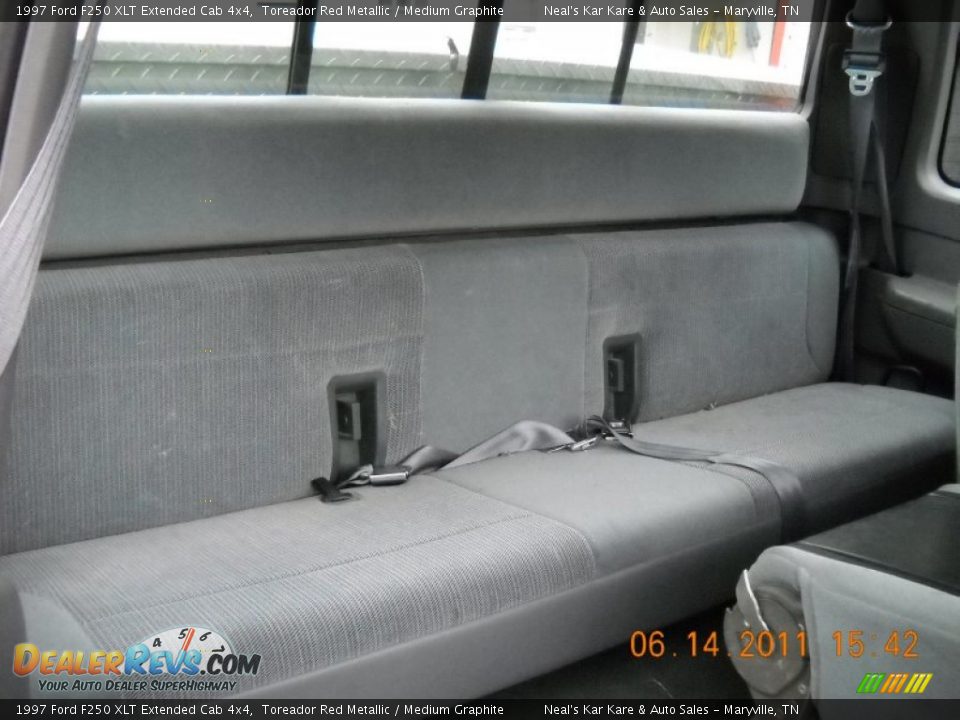 1997 Ford F250 XLT Extended Cab 4x4 Toreador Red Metallic / Medium Graphite Photo #29