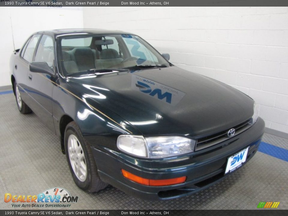 1993 Toyota Camry SE V6 Sedan Dark Green Pearl / Beige Photo #1