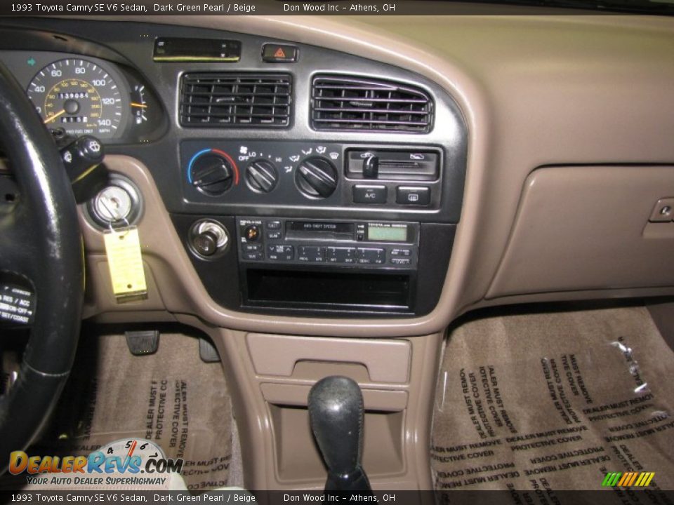 1993 Toyota Camry SE V6 Sedan Dark Green Pearl / Beige Photo #10