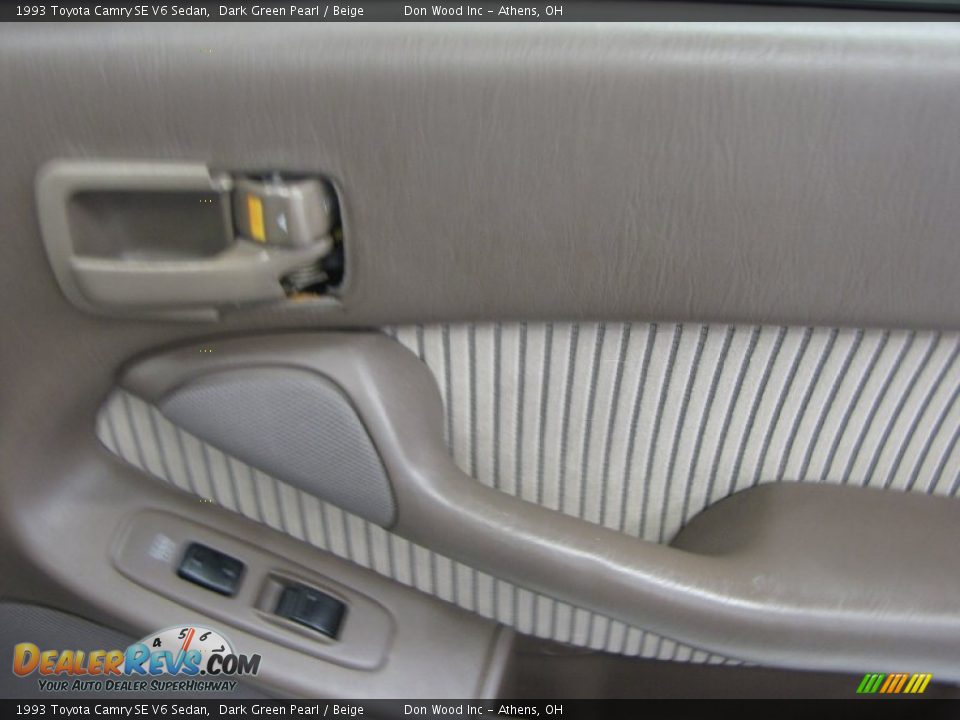 1993 Toyota Camry SE V6 Sedan Dark Green Pearl / Beige Photo #17