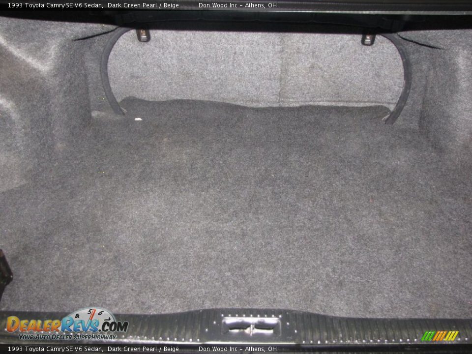 1993 Toyota Camry SE V6 Sedan Dark Green Pearl / Beige Photo #18