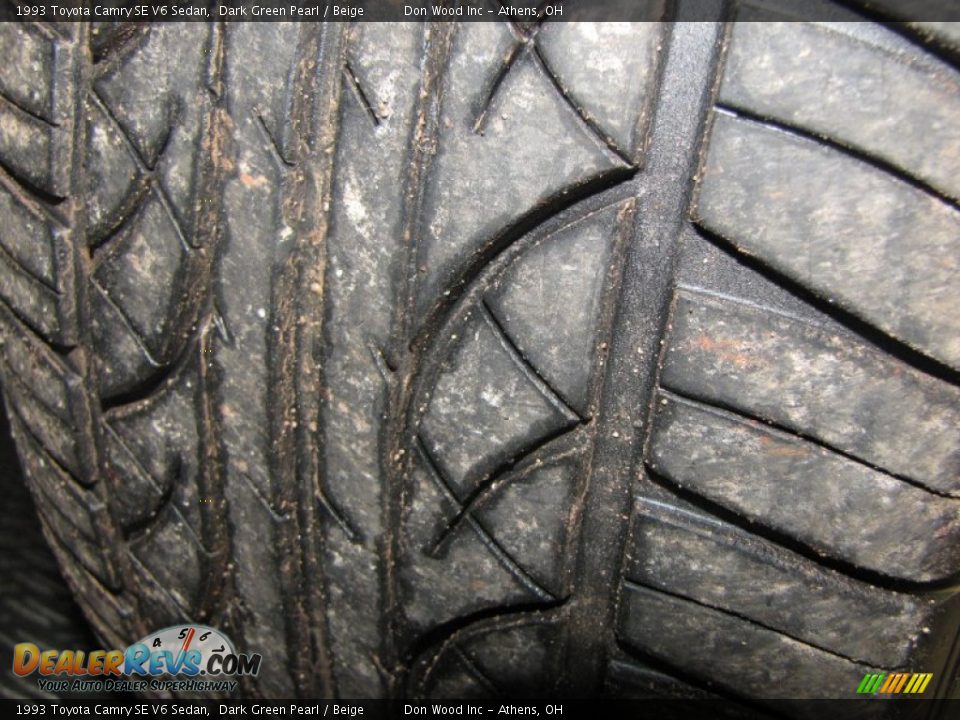1993 Toyota Camry SE V6 Sedan Dark Green Pearl / Beige Photo #20