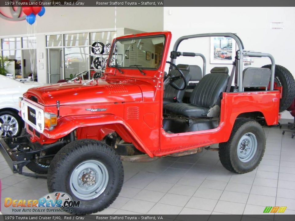 1979 Toyota Land Cruiser FJ40 Red / Gray Photo #3