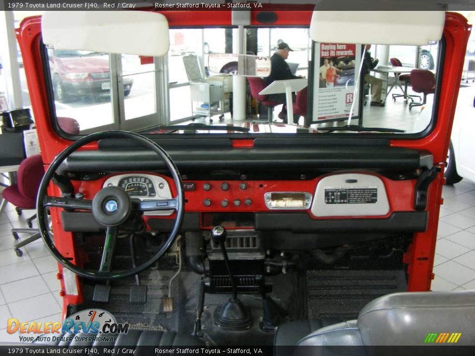 1979 Toyota Land Cruiser FJ40 Red / Gray Photo #8
