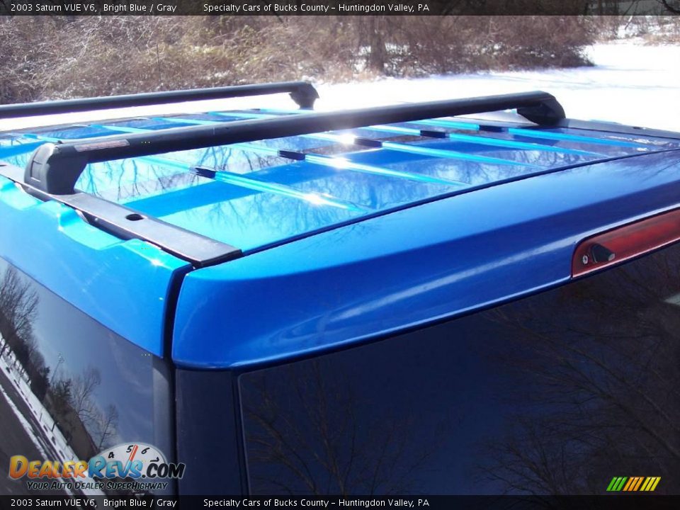 2003 Saturn VUE V6 Bright Blue / Gray Photo #18