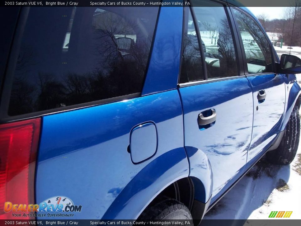 2003 Saturn VUE V6 Bright Blue / Gray Photo #23