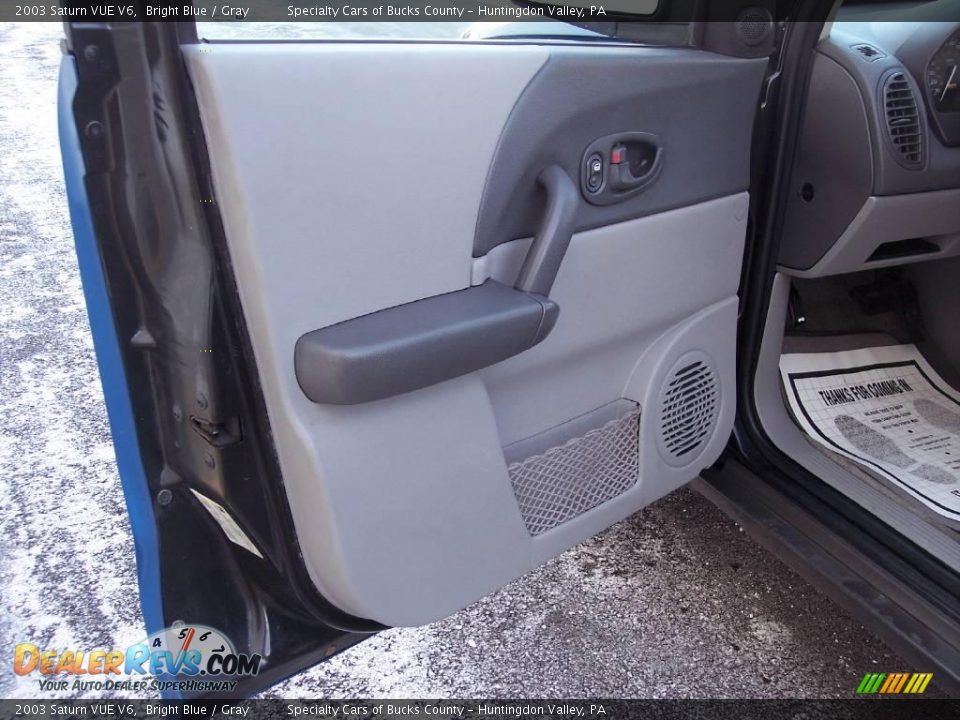 2003 Saturn VUE V6 Bright Blue / Gray Photo #29