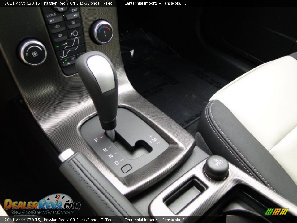 2011 Volvo C30 T5 Shifter Photo #22