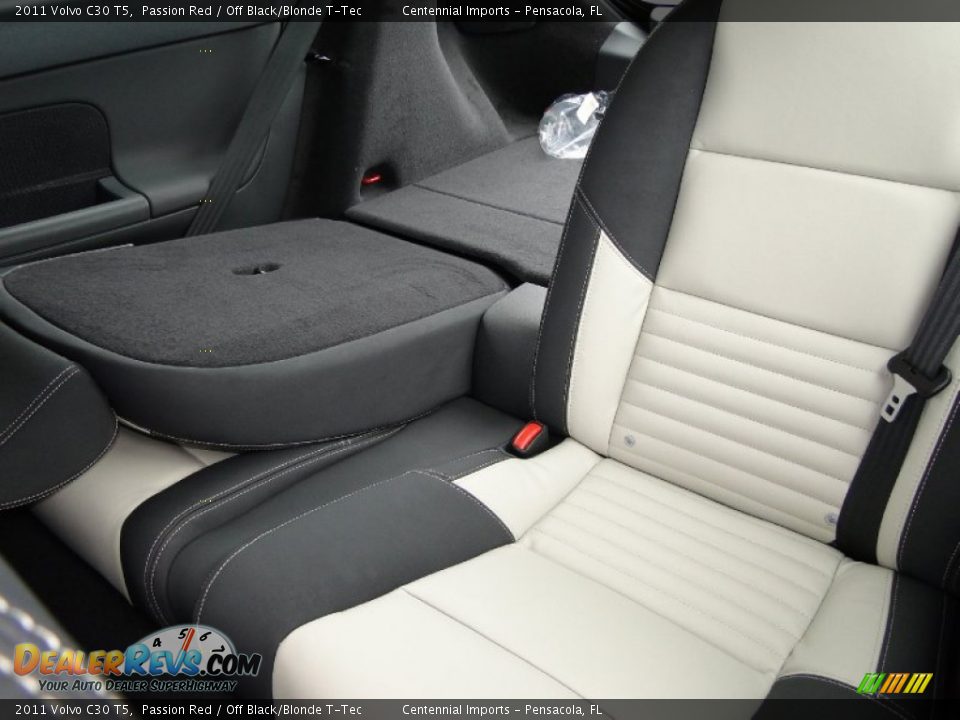 Off Black/Blonde T-Tec Interior - 2011 Volvo C30 T5 Photo #26