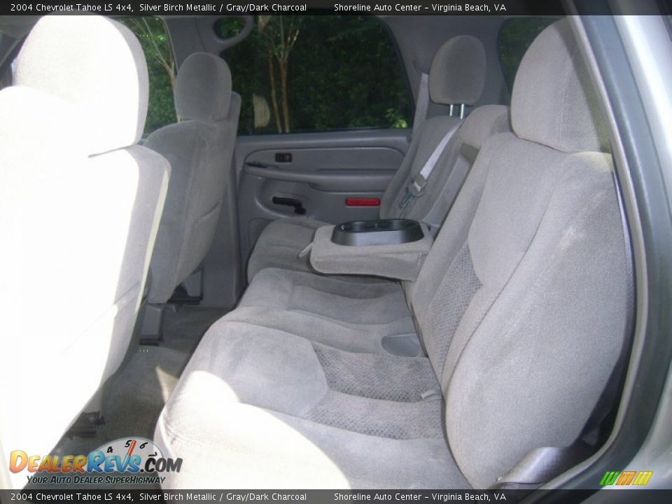 2004 Chevrolet Tahoe LS 4x4 Silver Birch Metallic / Gray/Dark Charcoal Photo #9