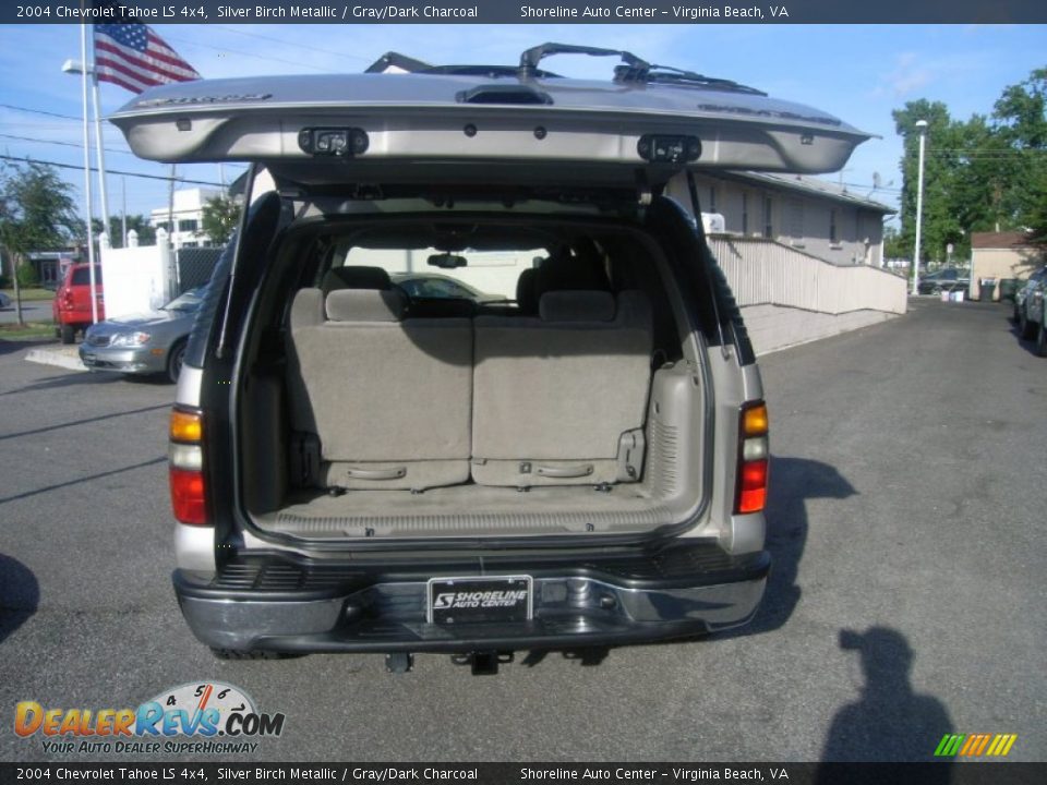 2004 Chevrolet Tahoe LS 4x4 Silver Birch Metallic / Gray/Dark Charcoal Photo #11