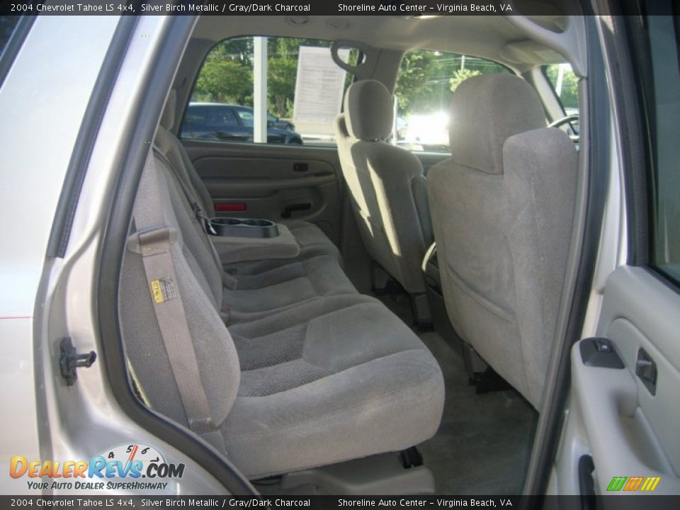 2004 Chevrolet Tahoe LS 4x4 Silver Birch Metallic / Gray/Dark Charcoal Photo #13