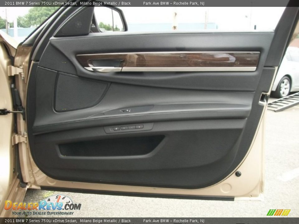 Door Panel of 2011 BMW 7 Series 750Li xDrive Sedan Photo #25