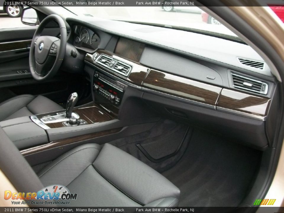 Dashboard of 2011 BMW 7 Series 750Li xDrive Sedan Photo #26