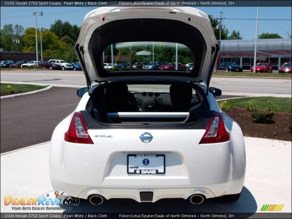 2009 Nissan 370Z Sport Coupe Pearl White / Black Cloth Photo #6