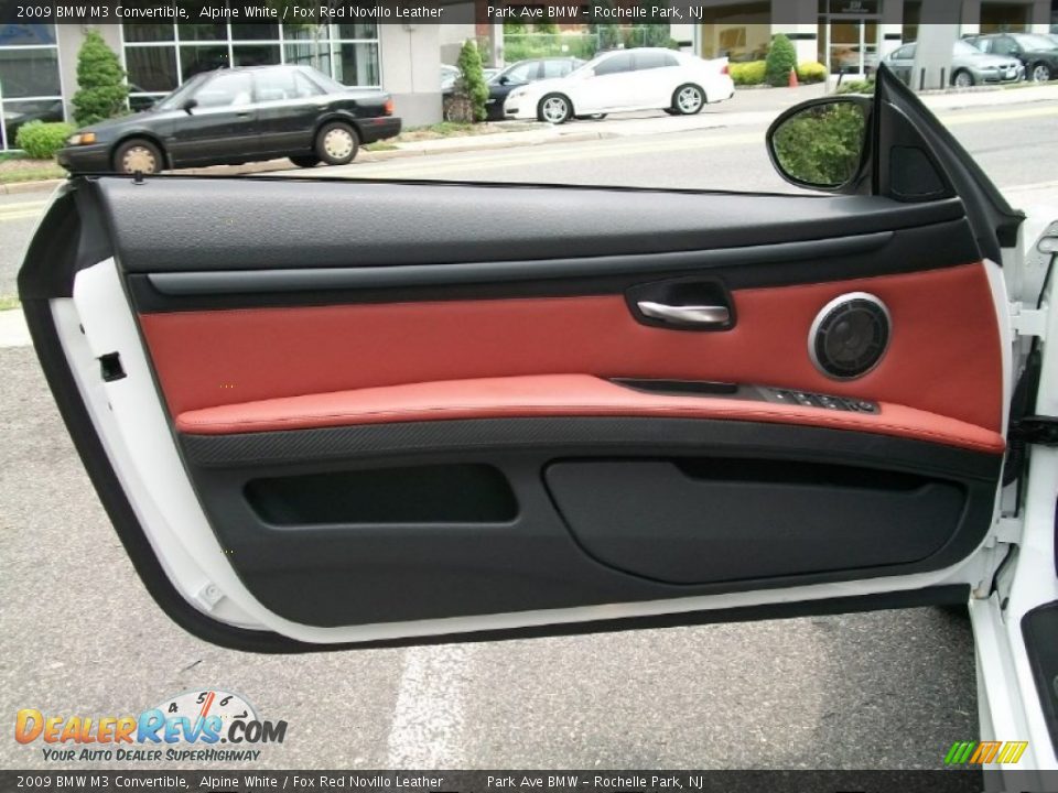 Door Panel of 2009 BMW M3 Convertible Photo #9