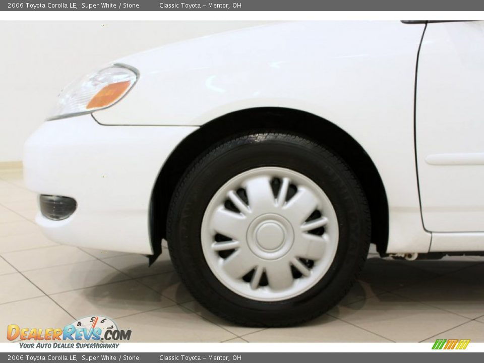2006 Toyota Corolla LE Super White / Stone Photo #16