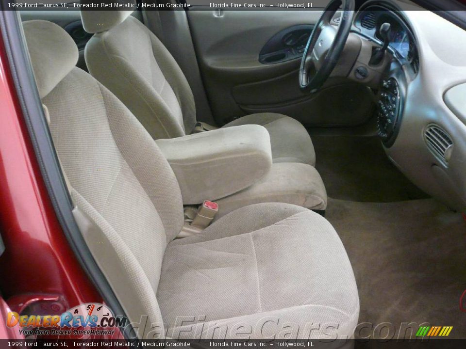 1999 Ford Taurus SE Toreador Red Metallic / Medium Graphite Photo #13