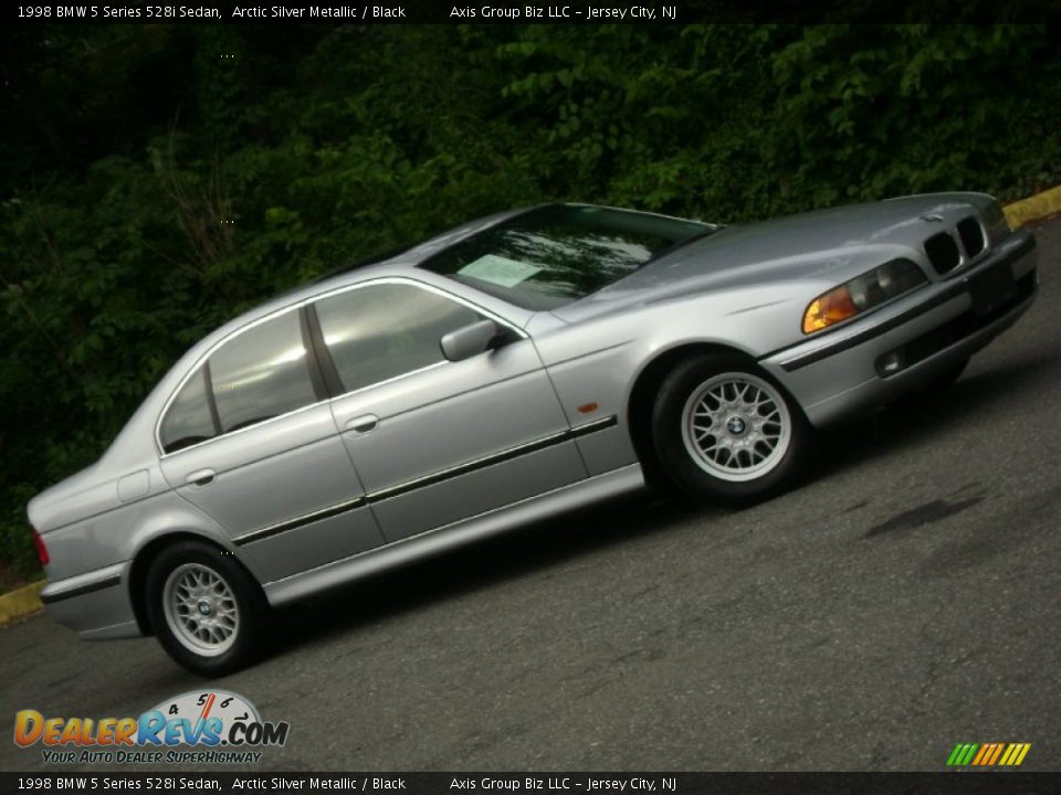 1998 BMW 5 Series 528i Sedan Arctic Silver Metallic / Black Photo #26