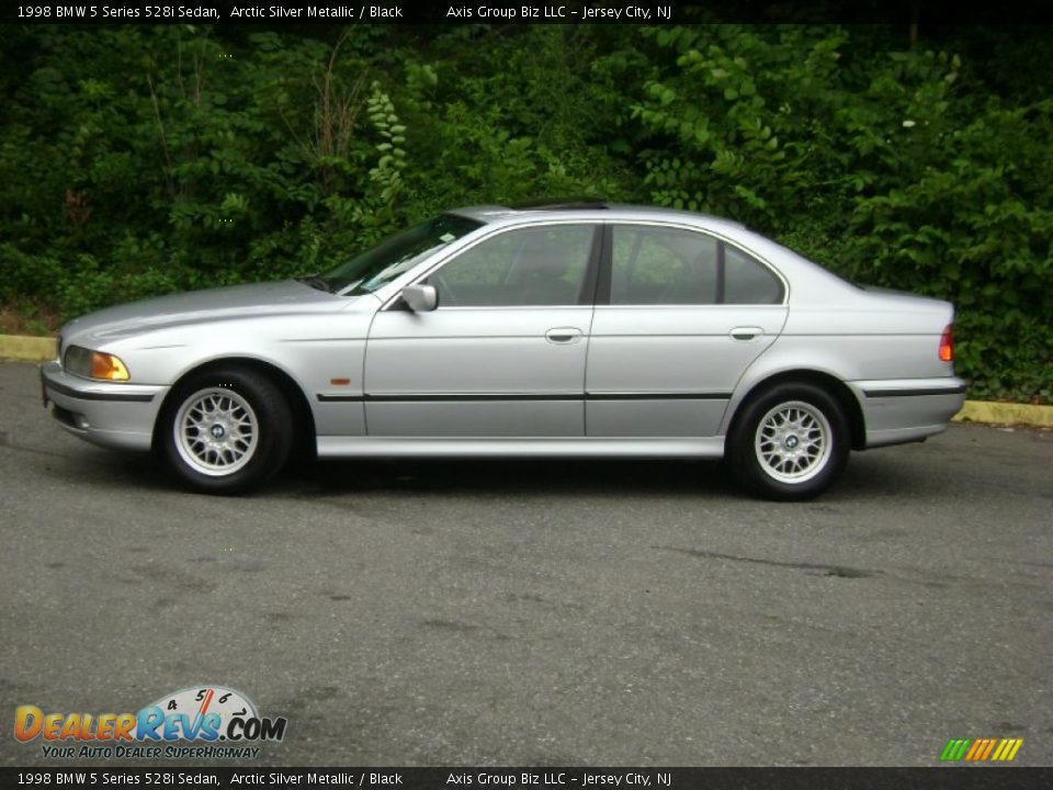 1998 BMW 5 Series 528i Sedan Arctic Silver Metallic / Black Photo #33