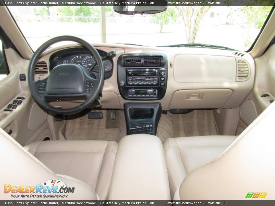 Dashboard of 1999 Ford Explorer Eddie Bauer Photo #14