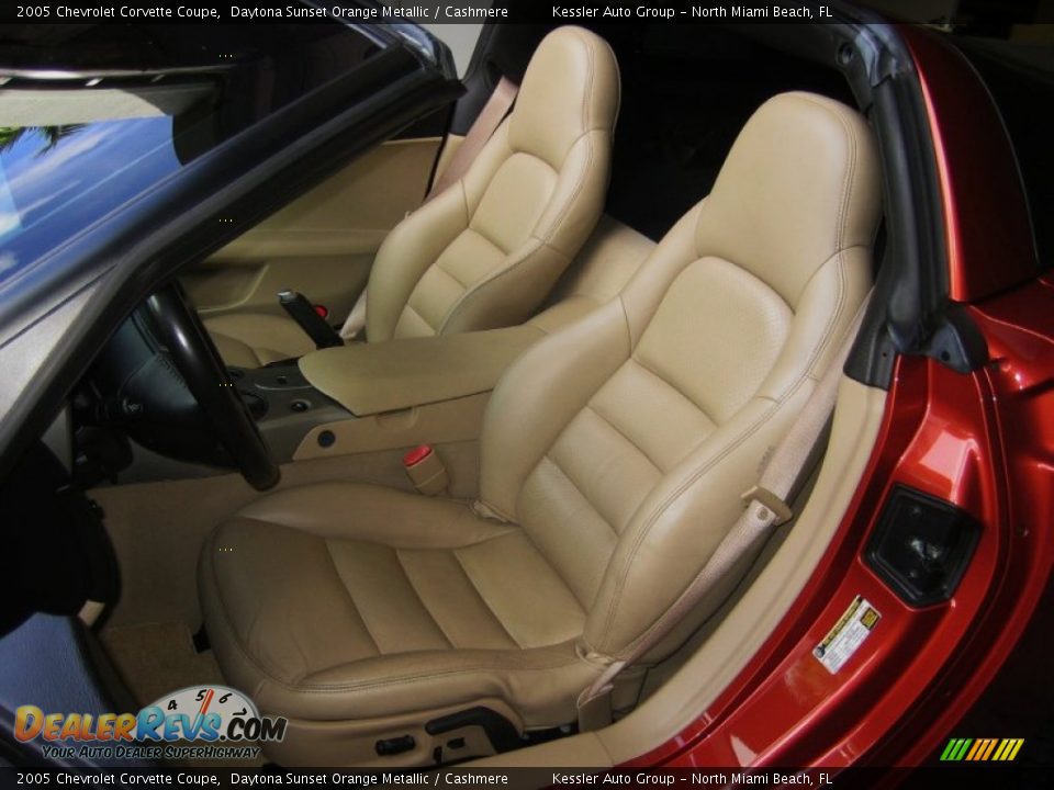 Cashmere Interior - 2005 Chevrolet Corvette Coupe Photo #14