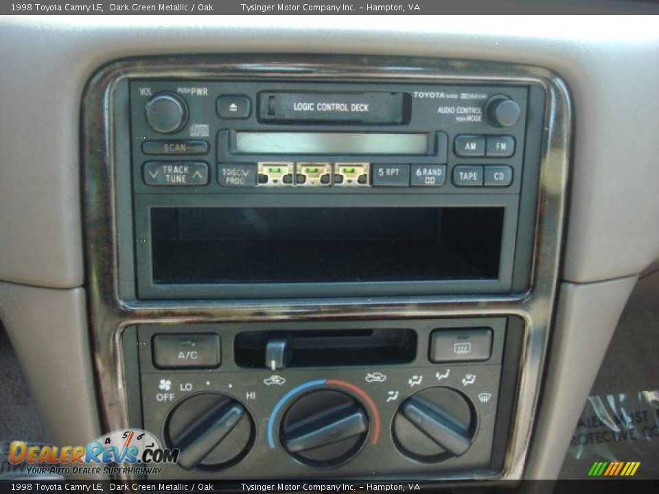 1998 Toyota Camry LE Dark Green Metallic / Oak Photo #12